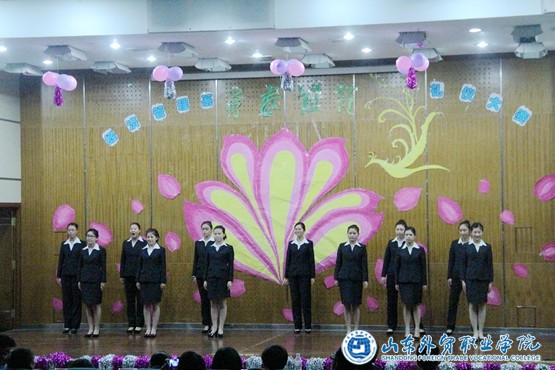 礼仪大赛1.jpg 礼仪大赛1.jpg